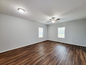 3201 J P Davis Ave in Bay City, TX - Building Photo - Building Photo