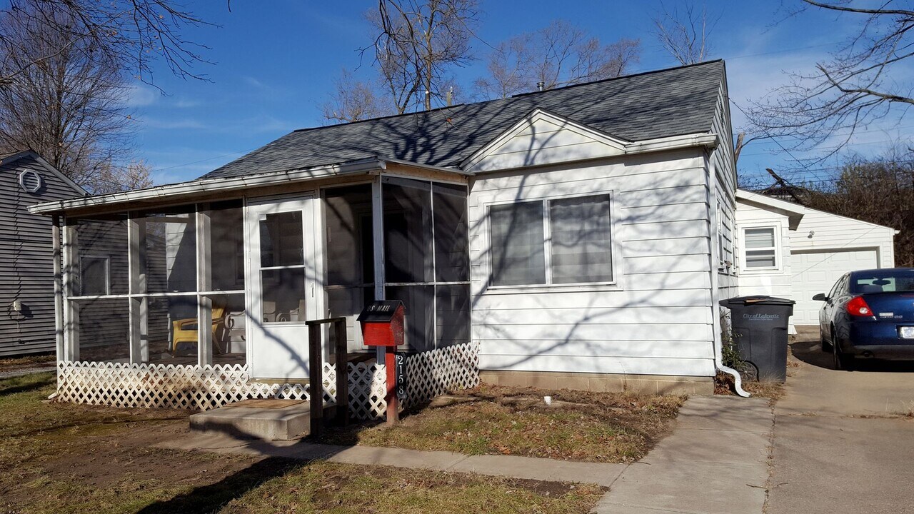 2158 Ulen Ln in Lafayette, IN - Building Photo