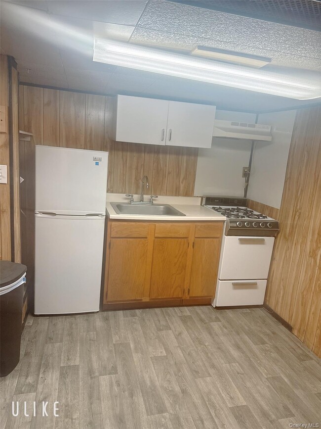 24-32-32 23rd St in Queens, NY - Building Photo - Building Photo