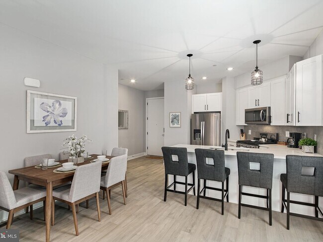 2537 Grays Ferry Ave in Philadelphia, PA - Building Photo - Building Photo