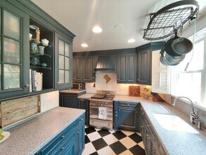 1707 Belle Haven Rd in Alexandria, VA - Building Photo - Building Photo