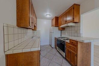 69 Glendora Ave in Long Beach, CA - Building Photo - Building Photo