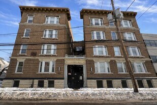 52 Tonnelle Ave in Jersey City, NJ - Building Photo