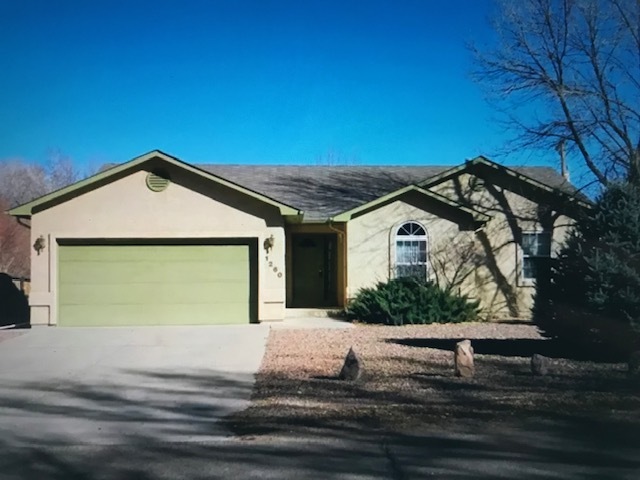 1260 Ash Ln in Canon City, CO - Building Photo