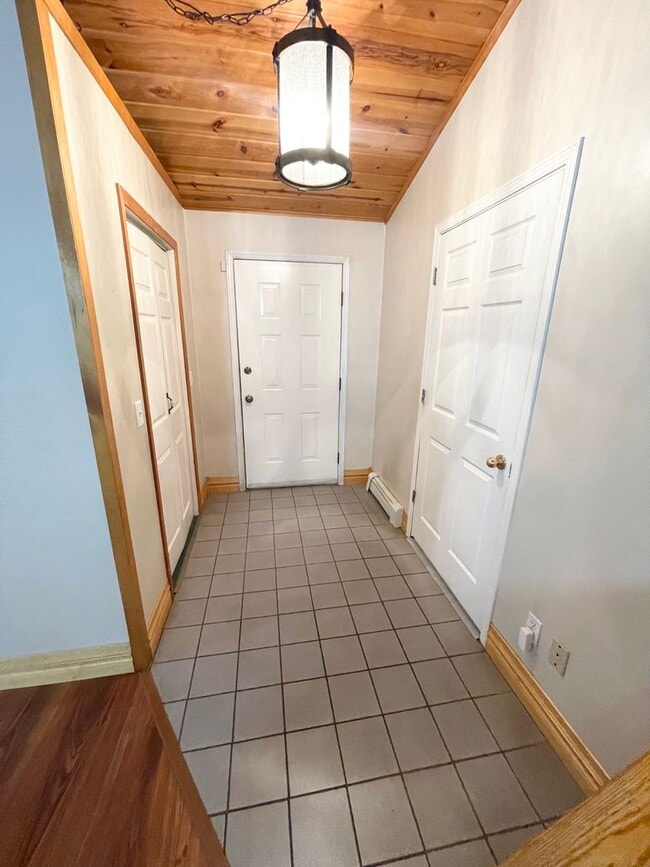 1317 Still Valley Rd in North Pole, AK - Building Photo - Building Photo