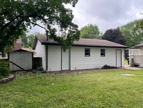 255 Waukee Ave in Waukee, IA - Building Photo - Building Photo
