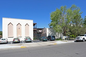 Columbia West Apartments in Albuquerque, NM - Building Photo - Building Photo