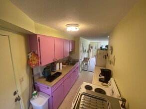 37 Ocean Blvd, Unit 1 in Seabrook, NH - Building Photo - Building Photo