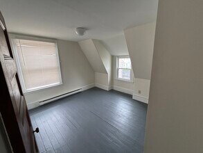 27R Albion St, Unit 1 in Somerville, MA - Foto de edificio - Building Photo