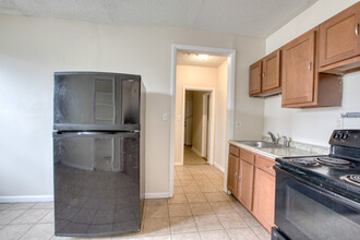 256 Mather St in Hartford, CT - Building Photo - Building Photo