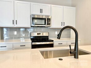 5348 Somerset Hill Ln in Charlotte, NC - Building Photo - Building Photo