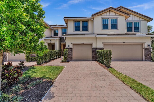 property at 1133 Rio Ct