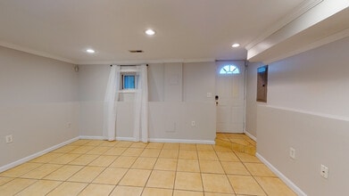 523 Florida Ave NE in Washington, DC - Building Photo - Building Photo