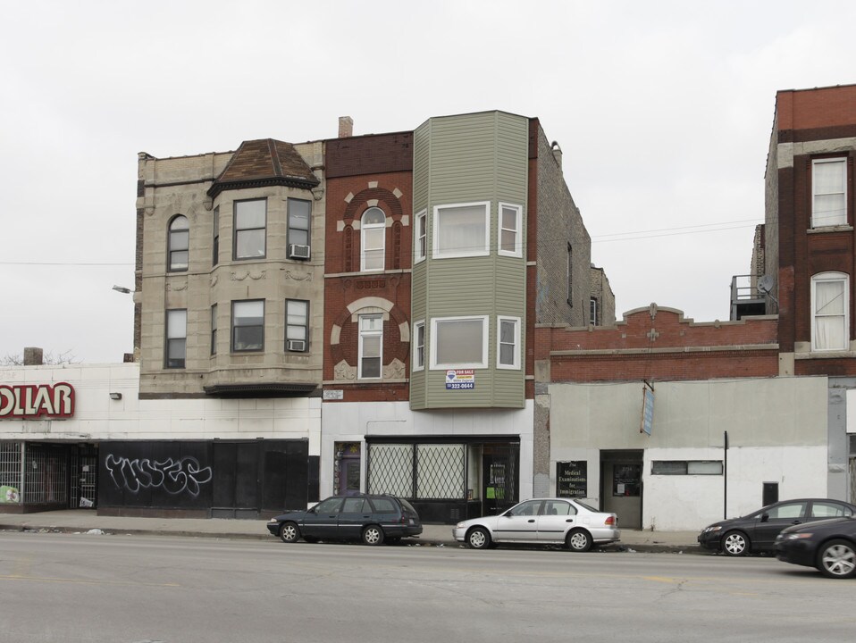 2716 W North Ave in Chicago, IL - Building Photo