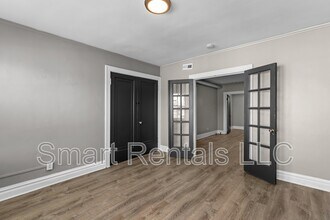 5618 S Grand Blvd in St. Louis, MO - Foto de edificio - Building Photo