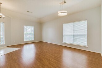 3402 Pebble Beach Ln in Pearland, TX - Building Photo - Building Photo