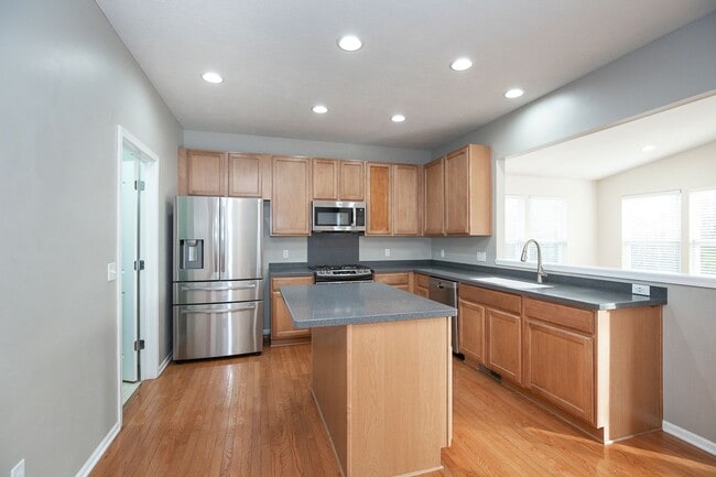 2553 Seton Dr in Avon, OH - Building Photo - Building Photo