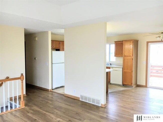 3208 Chad Ave in Bellevue, NE - Foto de edificio - Building Photo