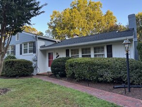 1913 Courtland Rd in Alexandria, VA - Building Photo - Building Photo