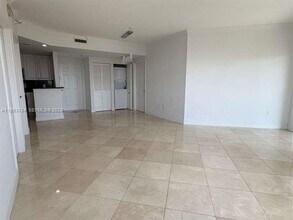 1627 SW 37th Ave in Miami, FL - Building Photo - Building Photo
