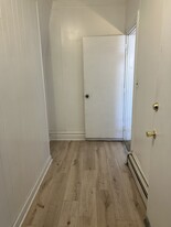 2412 9th Ave, Unit 1 in Watervliet, NY - Building Photo