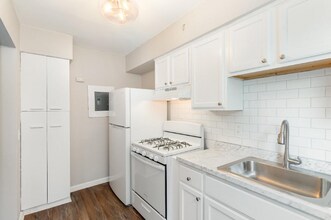 1607 Asmann Ave in Cincinnati, OH - Building Photo - Building Photo