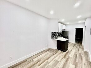 47 Logan Ave in Jersey City, NJ - Building Photo - Building Photo