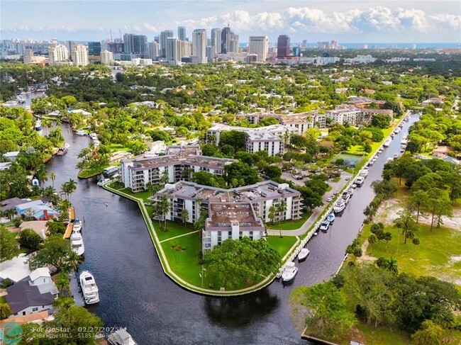 1101 River Reach Dr in Fort Lauderdale, FL - Building Photo - Building Photo