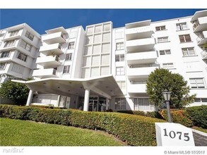 1075 92nd St-Unit -# 3044 in Bay Harbor Islands, FL - Building Photo - Building Photo