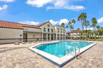3421 Winkler Ave in Ft. Myers, FL - Building Photo - Building Photo