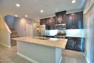 4465 Violet Flowers St in North Las Vegas, NV - Building Photo - Building Photo