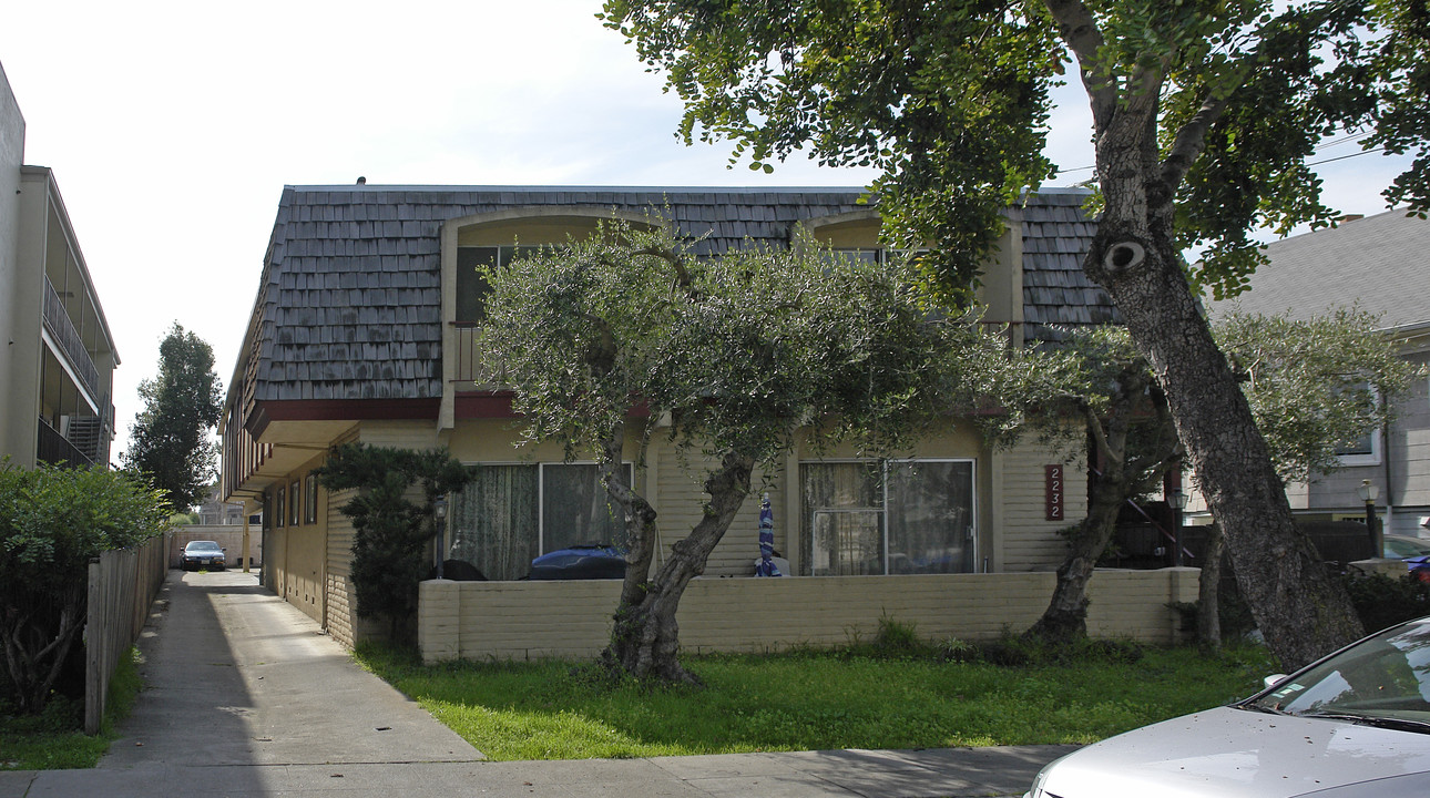 2232 San Jose Ave in Alameda, CA - Foto de edificio