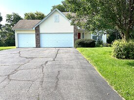 5498 Bastian Blvd in South Beloit, IL - Building Photo