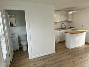 2443 4th Ave N in St. Petersburg, FL - Building Photo - Building Photo