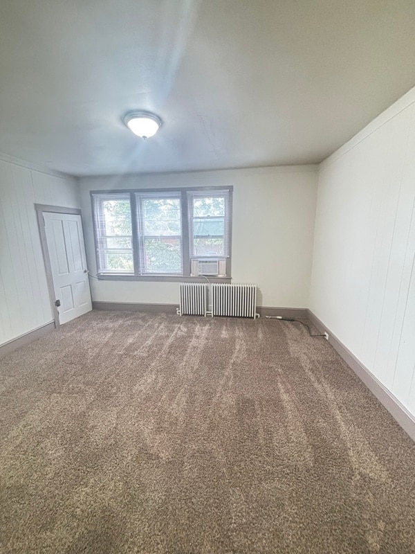 property at 156 E Walnut St