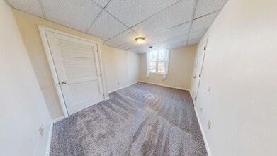 7040 Monticello St, Unit 2 in Pittsburgh, PA - Foto de edificio - Building Photo