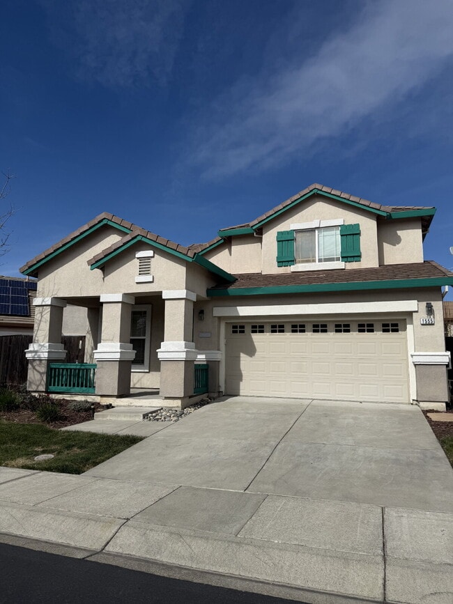 1555 Enterprise Cir