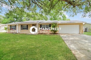 124 Sunset Dr in Longwood, FL - Building Photo