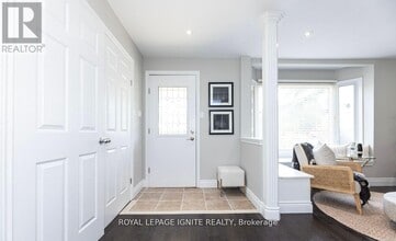 878 Strouds Ln in Pickering, ON - Building Photo - Building Photo