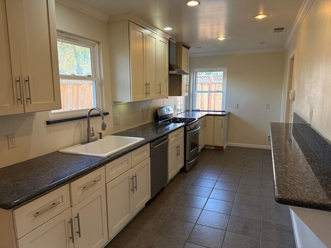 2049 Bray Ave in Santa Clara, CA - Building Photo - Building Photo