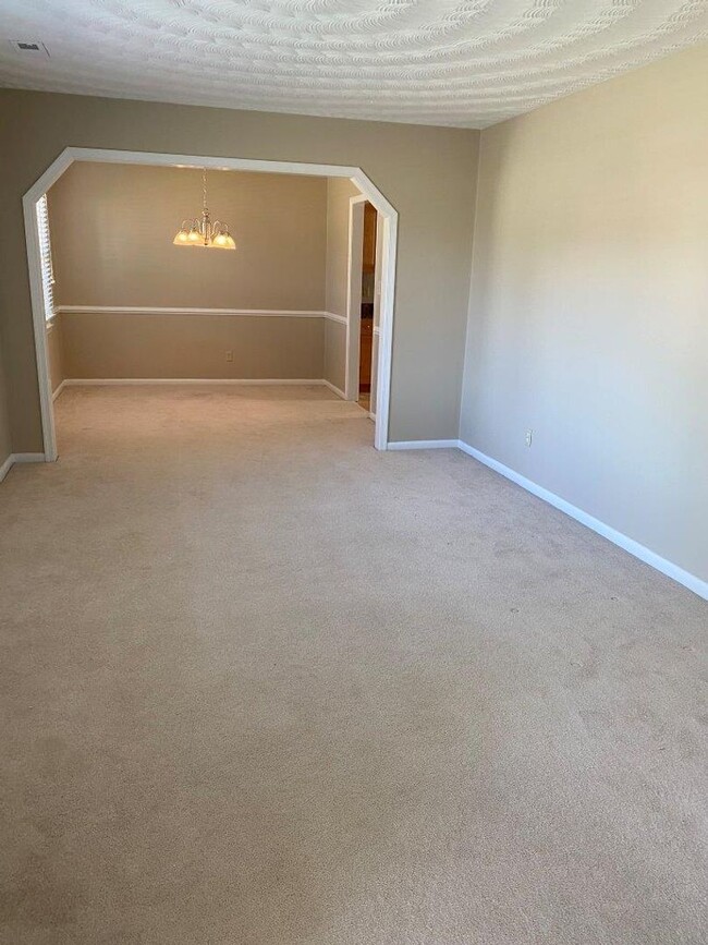 5412 Albright Dr in Virginia Beach, VA - Building Photo - Building Photo