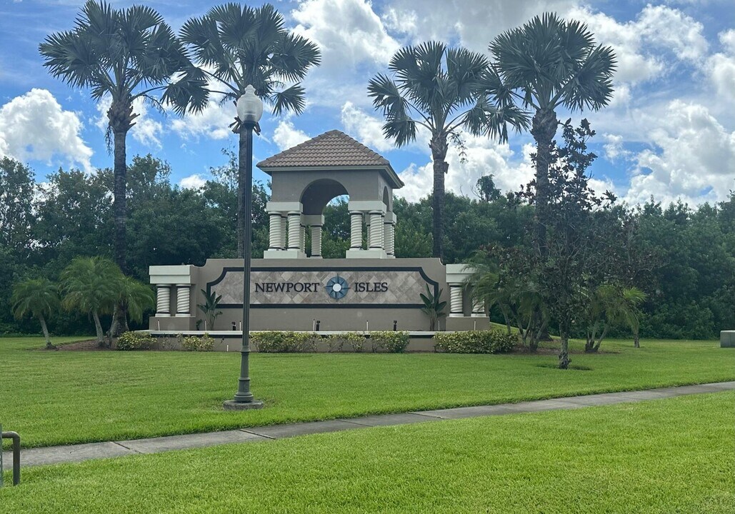 2894 Cedar Dunes Dr in Port St. Lucie, FL - Building Photo