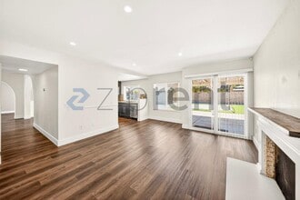 318 Mesa Verde Ave in Palmdale, CA - Building Photo - Building Photo