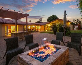 30256 Avenida Selecta in Rancho Palos Verdes, CA - Building Photo - Building Photo