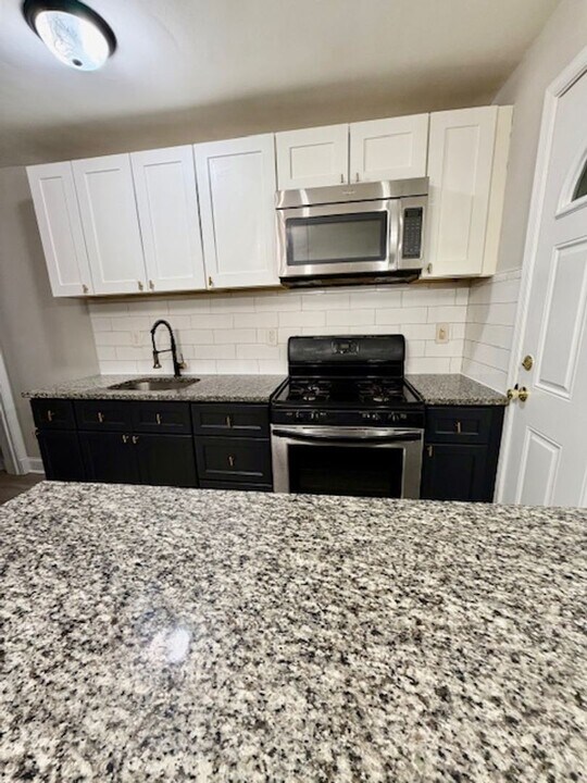 3607 Lyndale Ave in Baltimore, MD - Building Photo