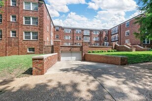 7517-19 Oxford Dr in St. Louis, MO - Building Photo