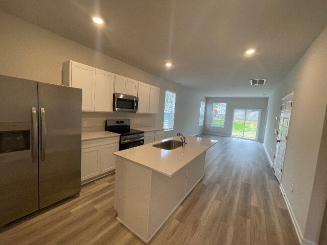 1715 Manuka Ln in Columbia, TN - Building Photo - Building Photo