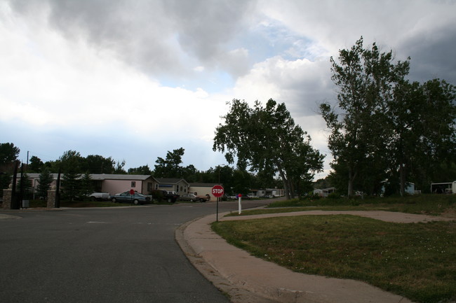 Valley View in Thornton, CO - Foto de edificio - Building Photo