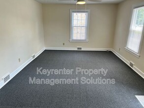 129 Dupont Cir in Waynesboro, VA - Building Photo - Building Photo