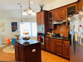 12325 Central Park Dr in Austin, TX - Building Photo - Building Photo